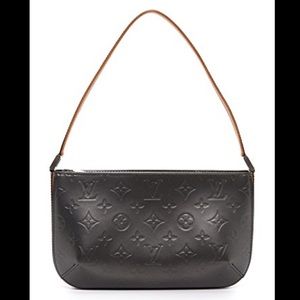 Louis Vuitton Vernis Mat Fowler Shoulder B…